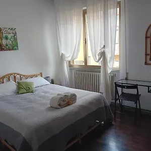 https://florinda-bb-viareggio.it-tuscanyhotel.com